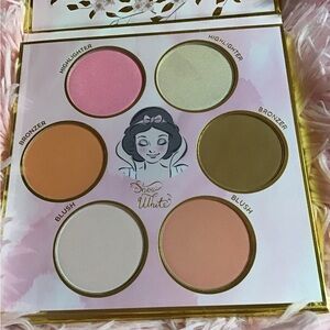 New Disney Princess Snow White Complexion Blush Bronzer Highlighter Palette